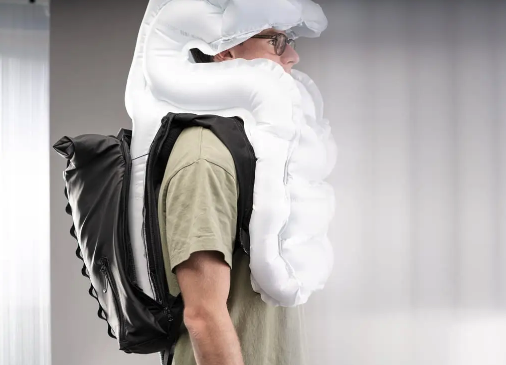 Neck airbag for 2024 cyclists
